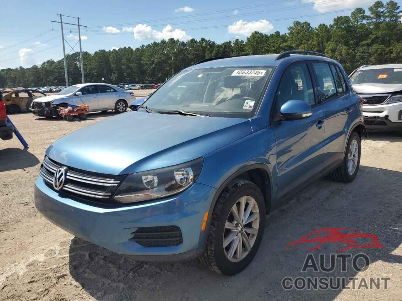 VOLKSWAGEN TIGUAN 2017 - WVGAV7AX1HK051965