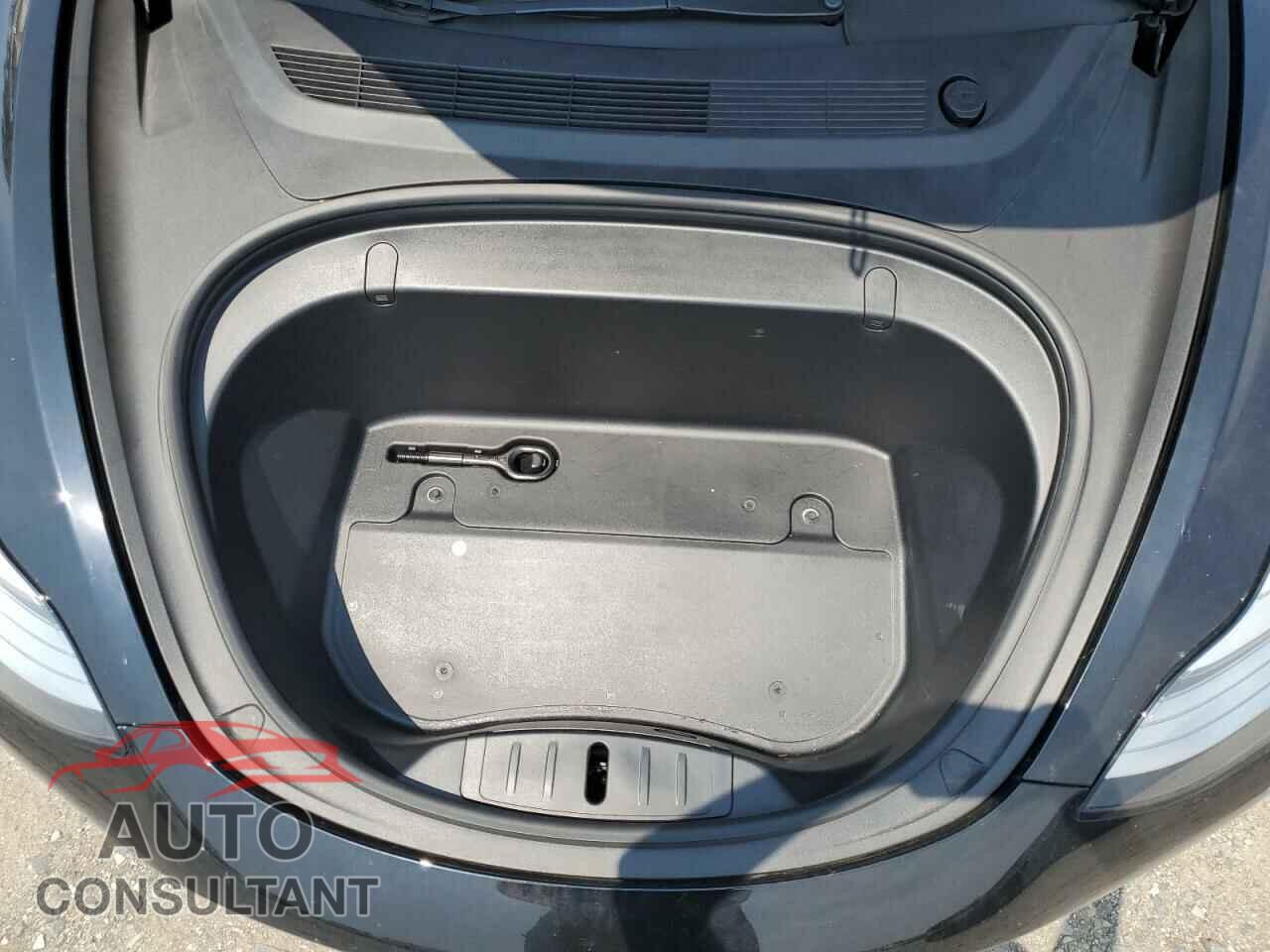 TESLA MODEL 3 2019 - 5YJ3E1EA7KF398799