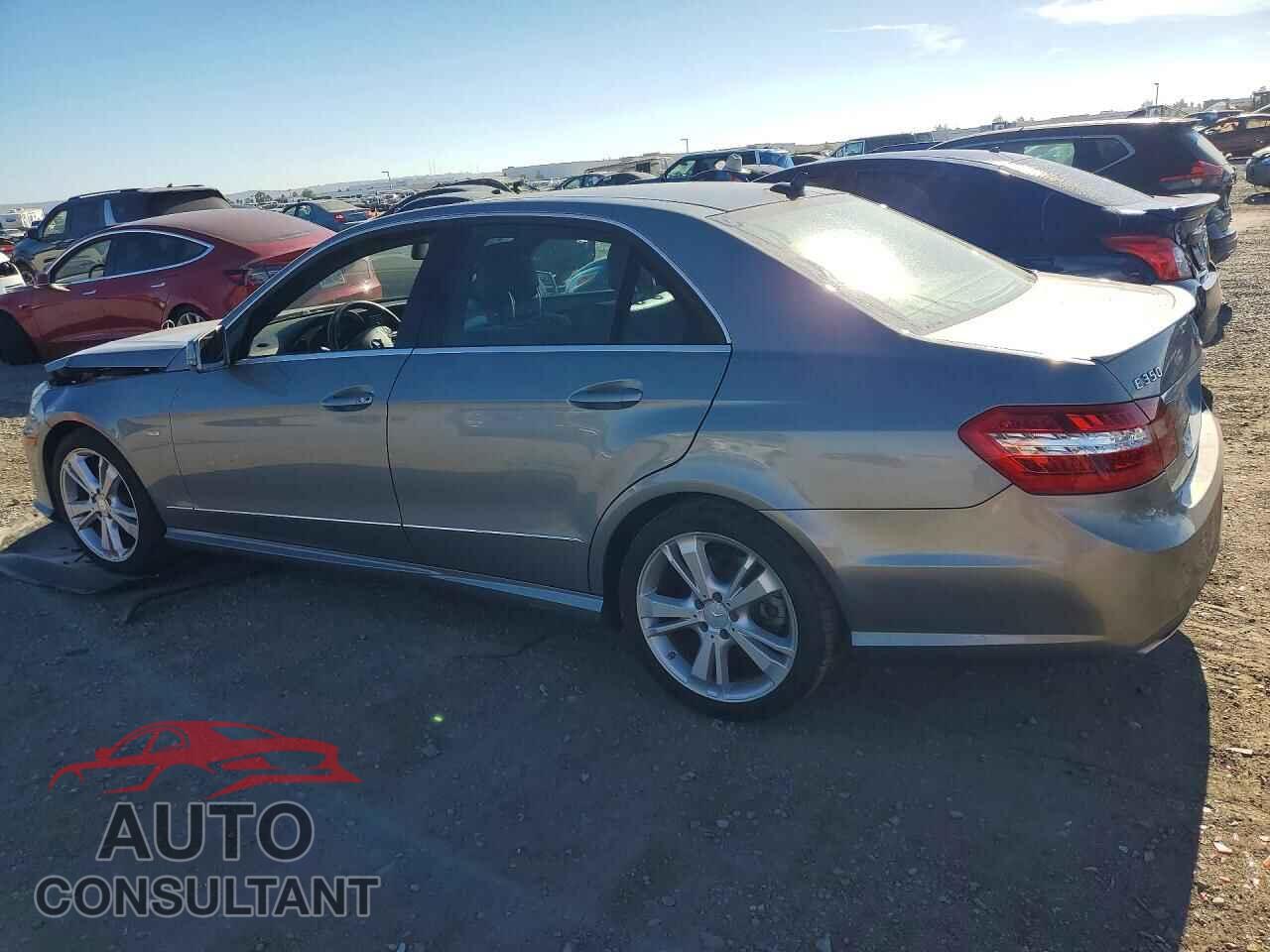 MERCEDES-BENZ E-CLASS 2012 - WDDHF5KB8CA525762