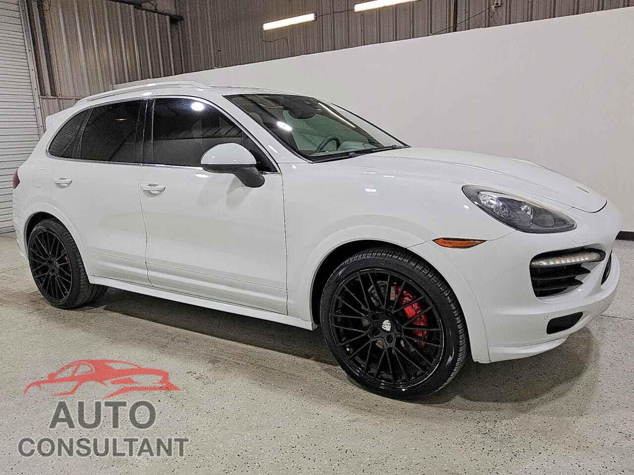 PORSCHE CAYENNE 2014 - WP1AD2A20ELA73569
