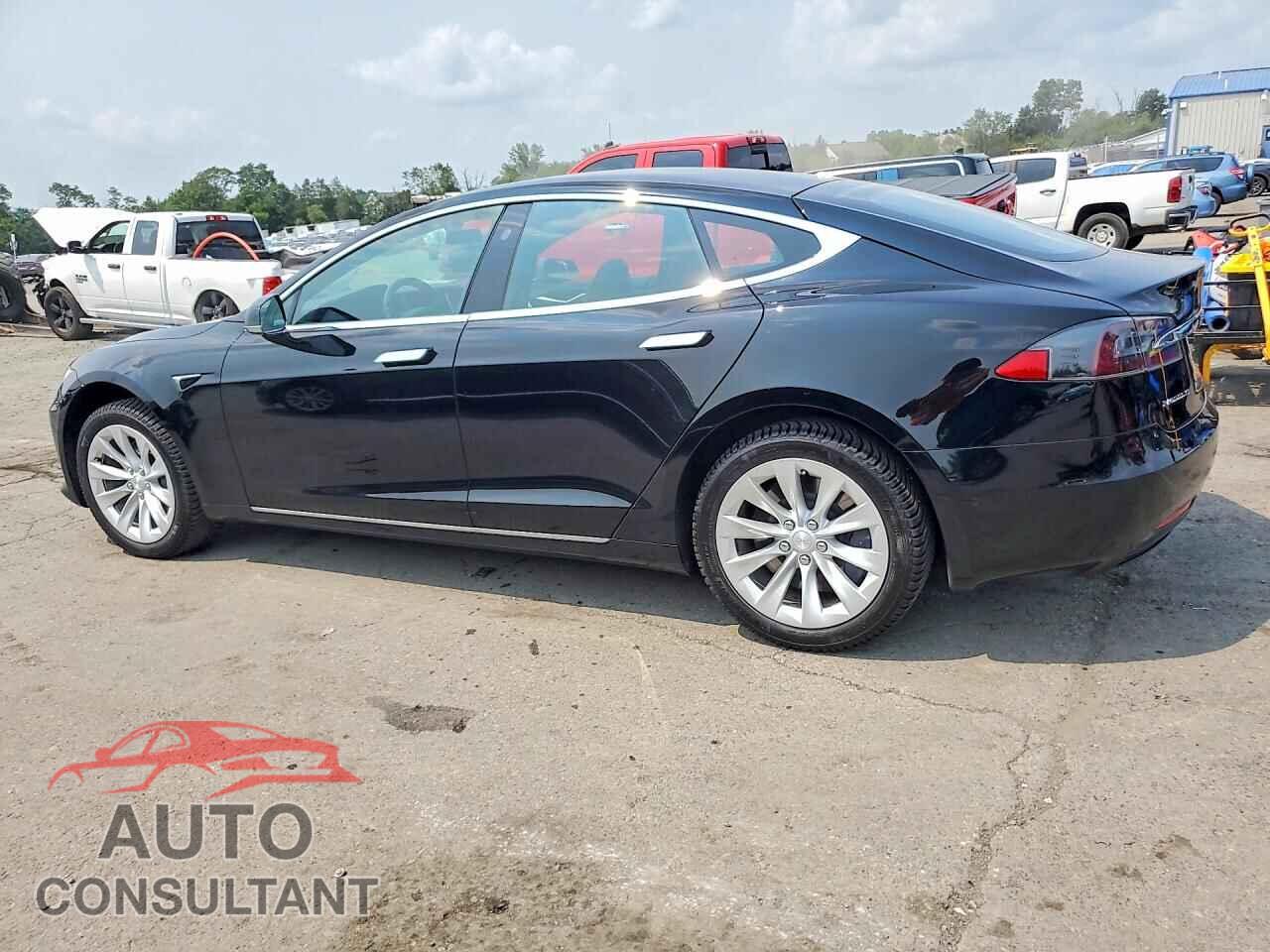 TESLA MODEL S 2018 - 5YJSA1E23JF264757