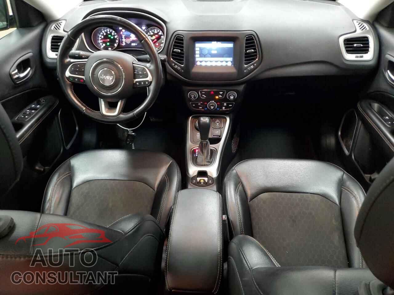 JEEP COMPASS 2020 - 3C4NJDBB2LT228095
