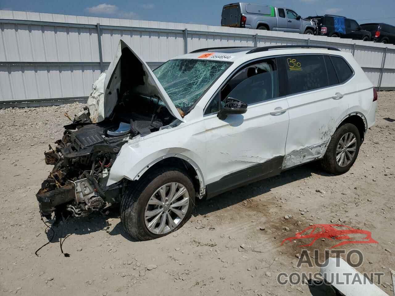 VOLKSWAGEN TIGUAN 2019 - 3VV2B7AX1KM026518