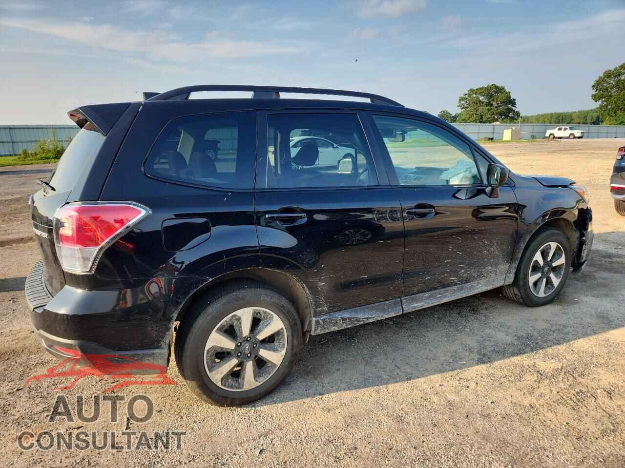 SUBARU FORESTER 2018 - JF2SJAEC2JH567121