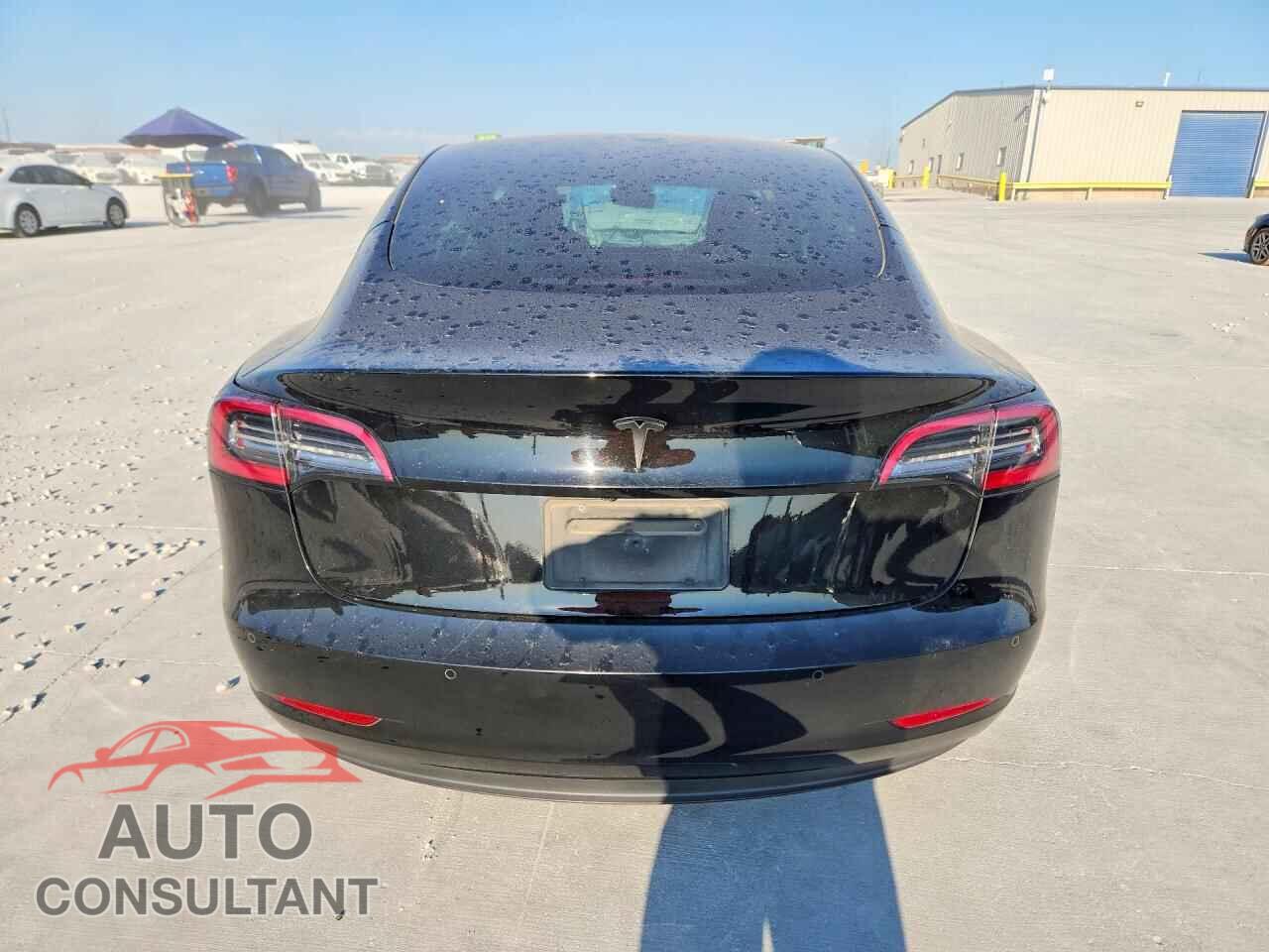 TESLA MODEL 3 2021 - 5YJ3E1EB0MF862771