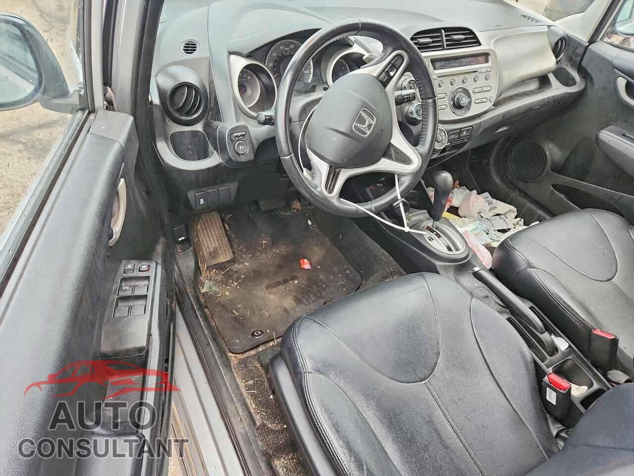 HONDA FIT 2011 - JHMGE8H56BC013950