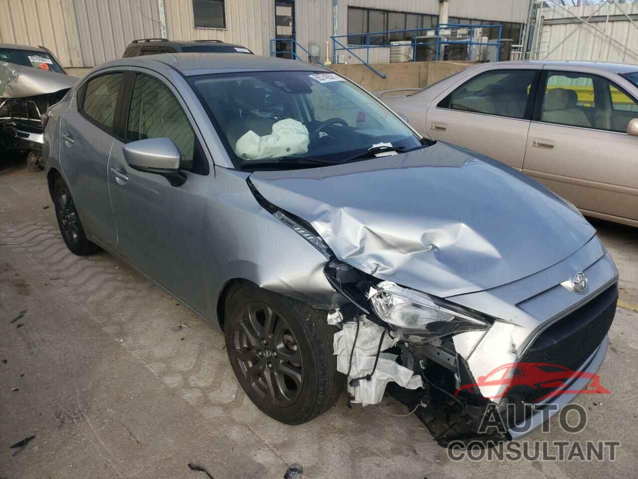 TOYOTA YARIS 2019 - 3MYDLBYV4KY516604