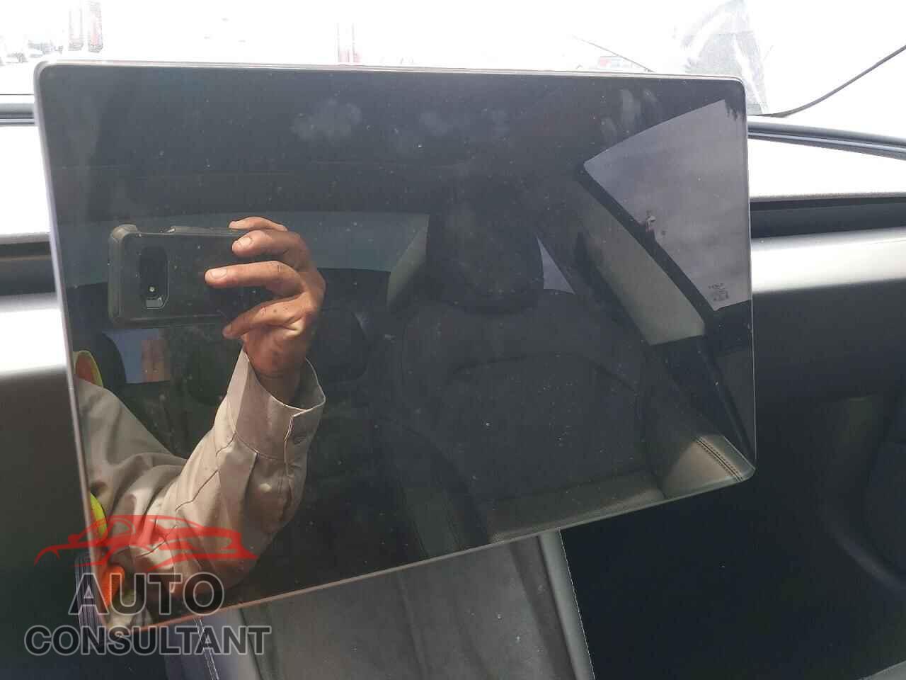 TESLA MODEL 3 2026 - 5YJ3E1EA3TF187469