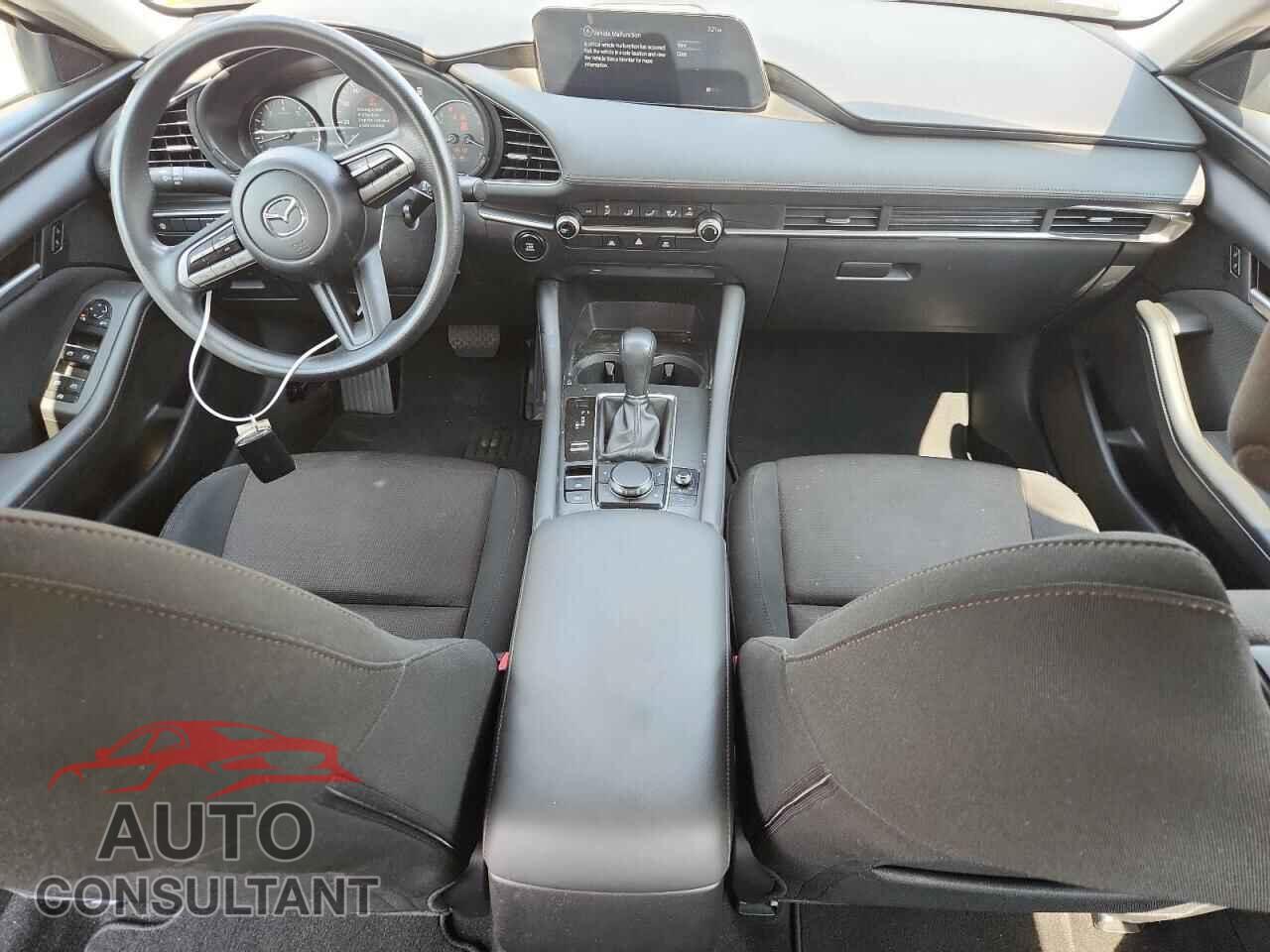 MAZDA 3 2020 - JM1BPABL8L1168419