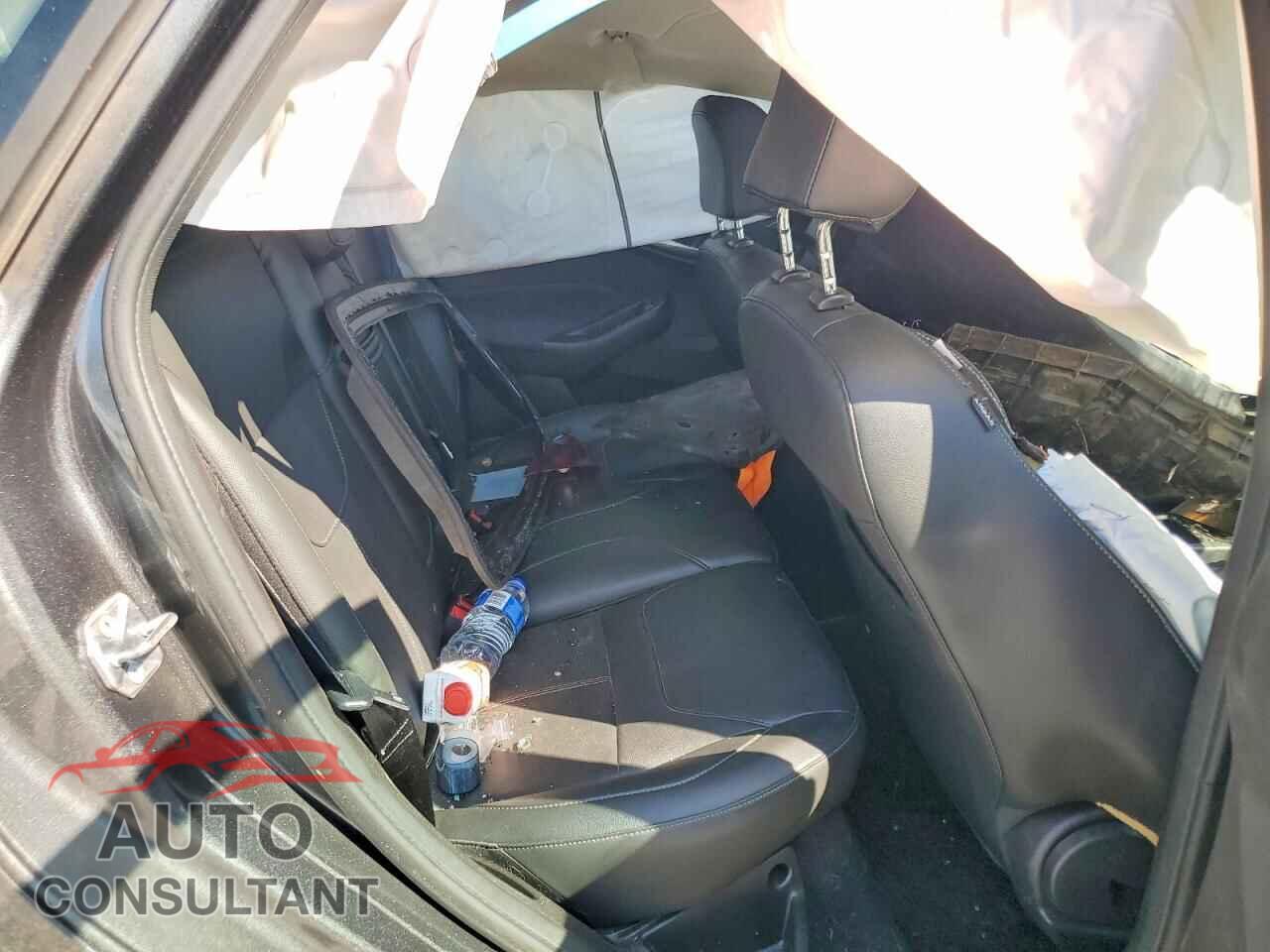 FORD FOCUS 2016 - 1FADP3K20GL350160