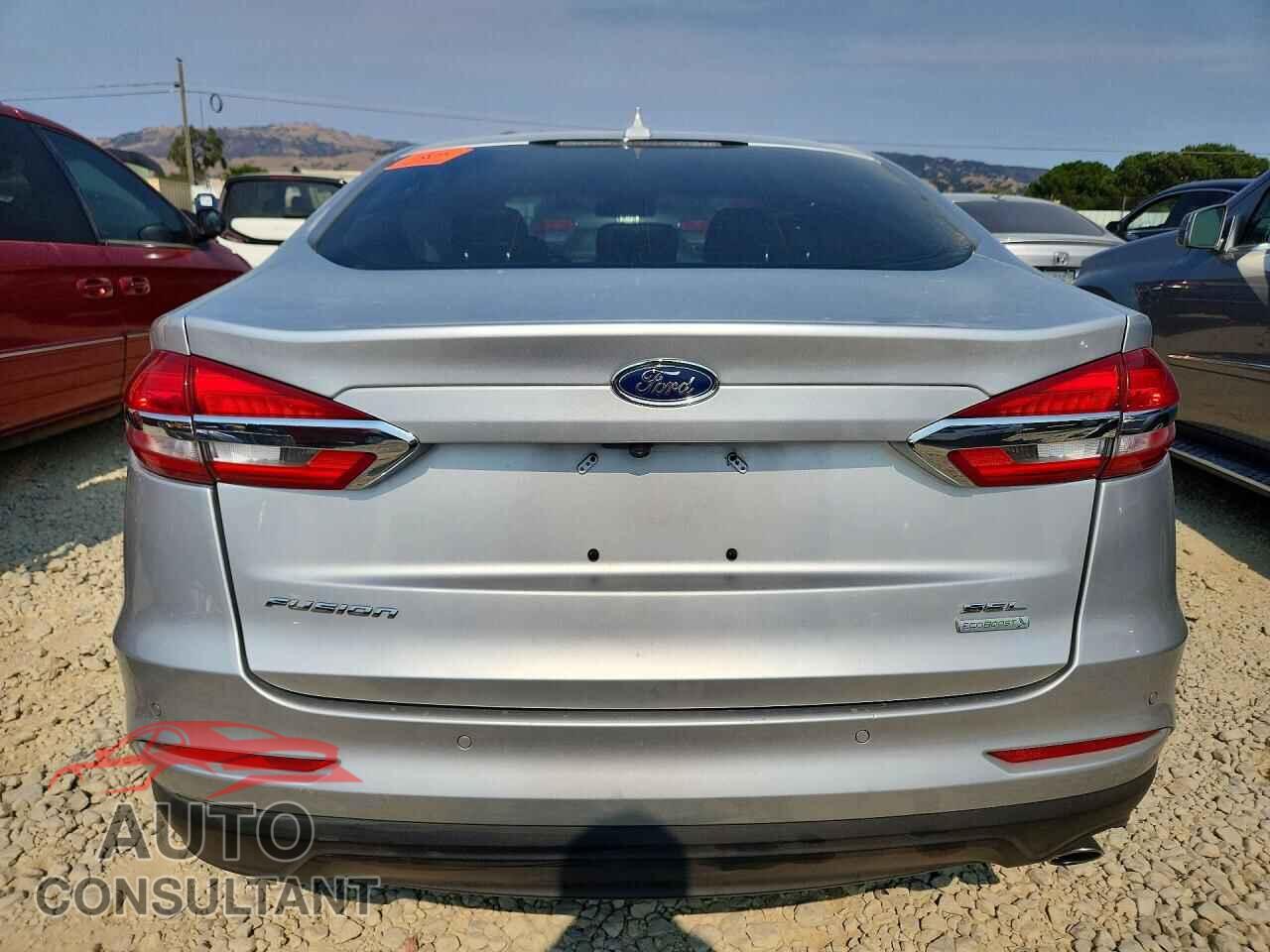 FORD FUSION 2019 - 3FA6P0CD2KR254208