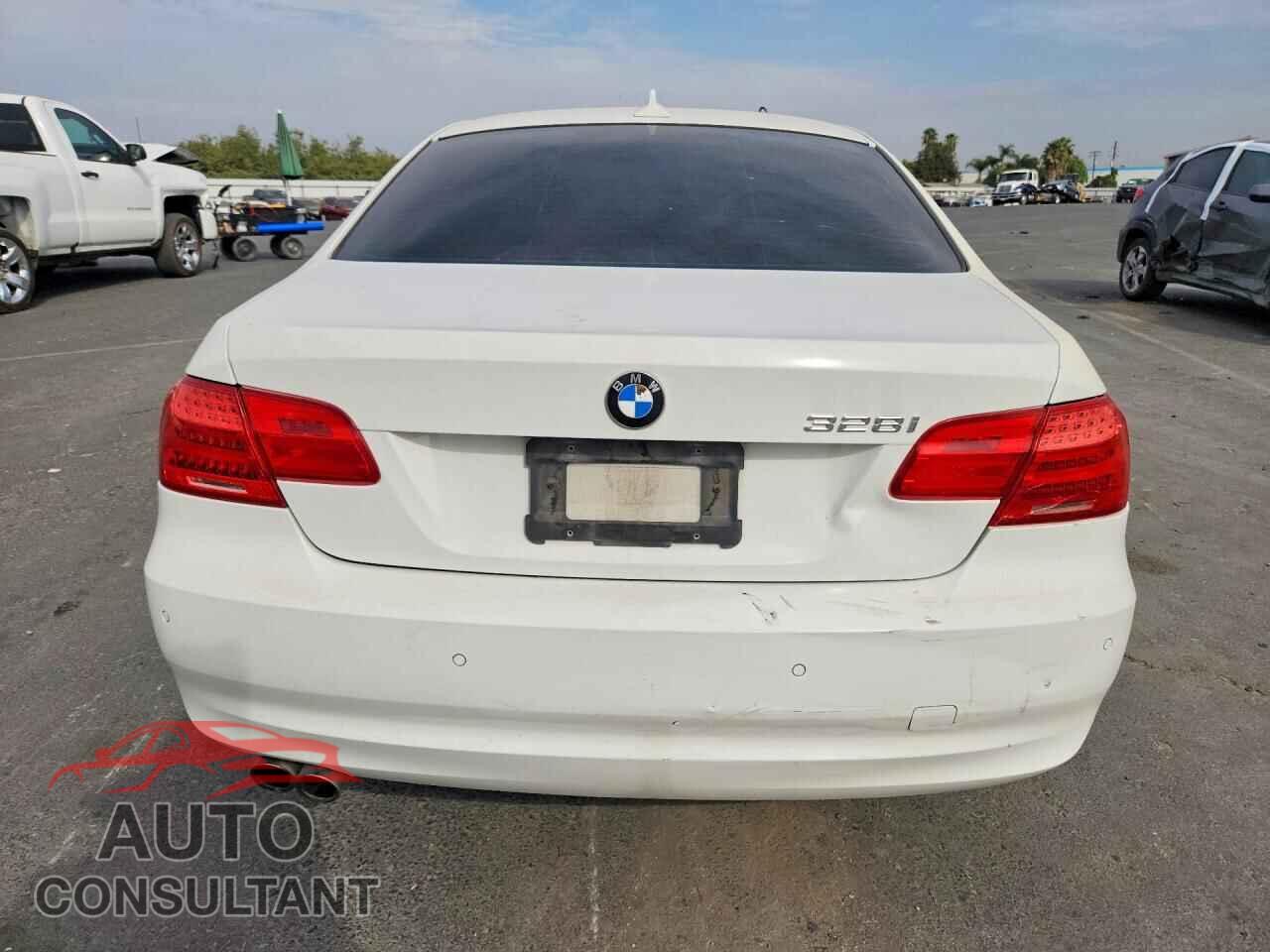 BMW 3 SERIES 2013 - WBAKE5C52DJ106929
