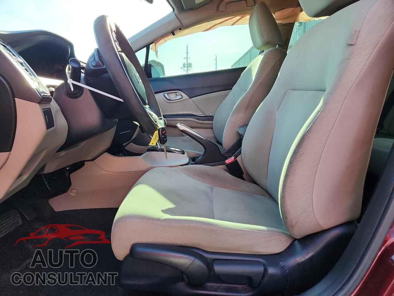 HONDA CIVIC 2013 - 2HGFB2F59DH555583