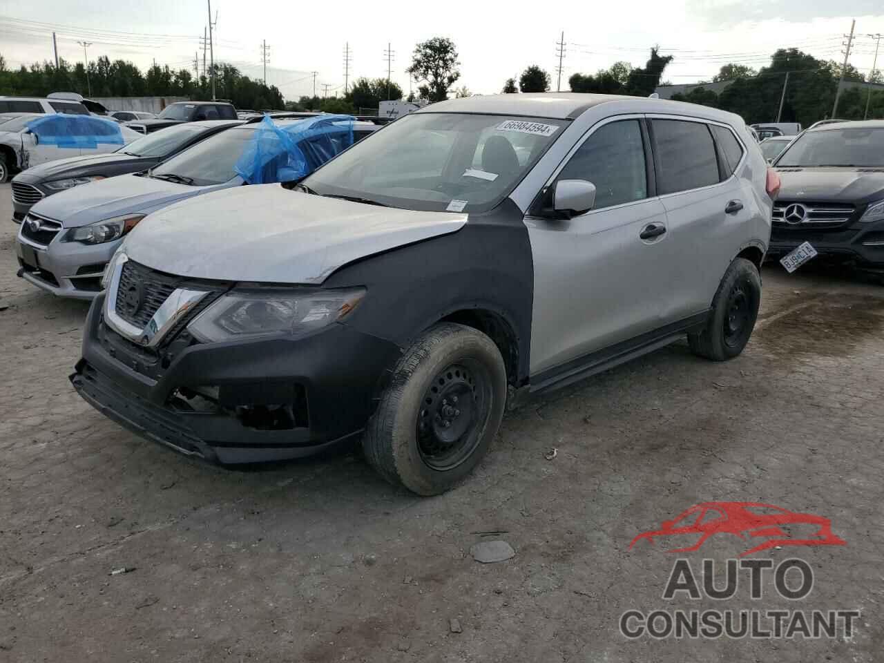 NISSAN ROGUE 2017 - KNMAT2MTXHP608400