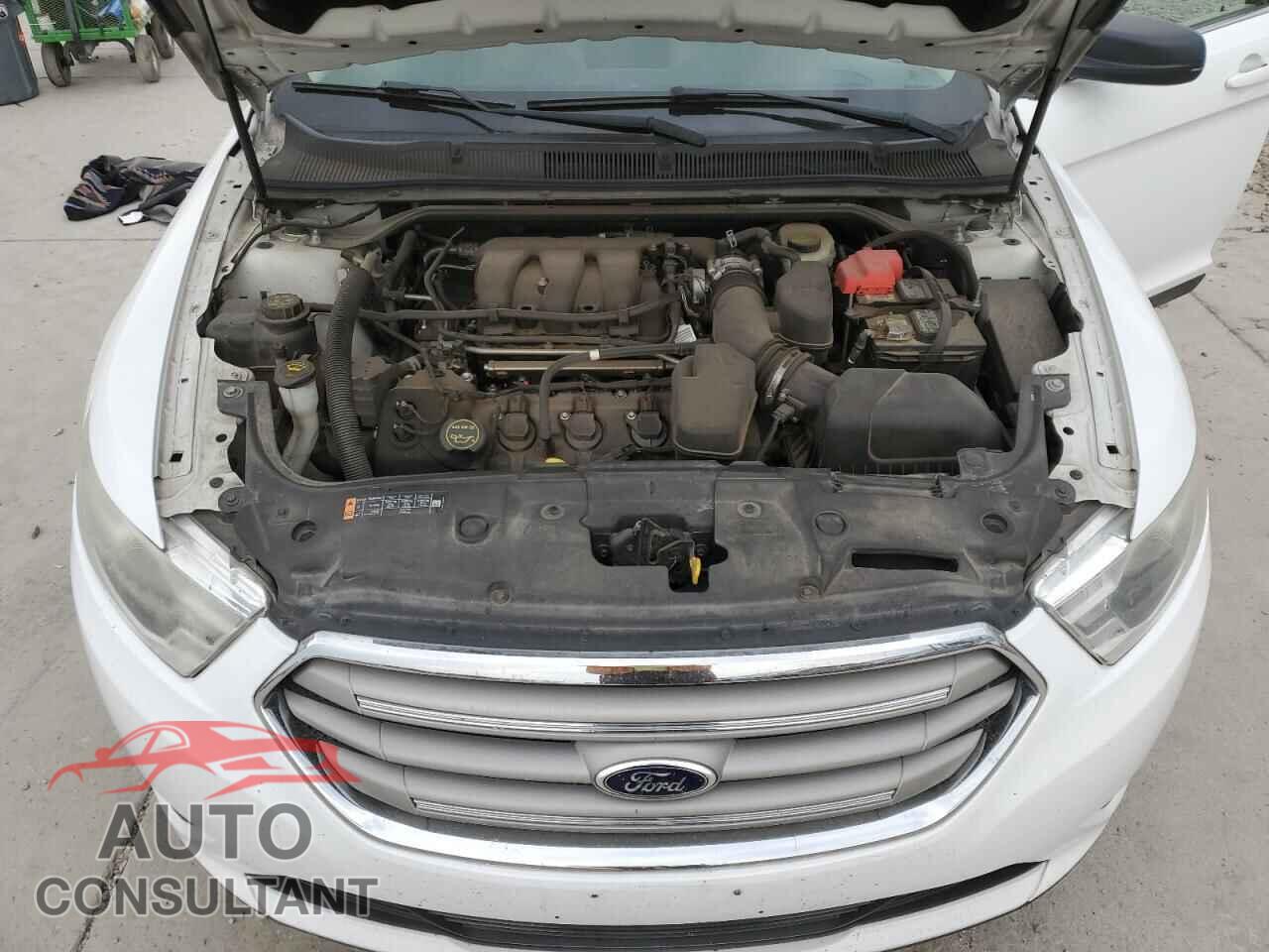 FORD TAURUS 2015 - 1FAHP2D83FG142908