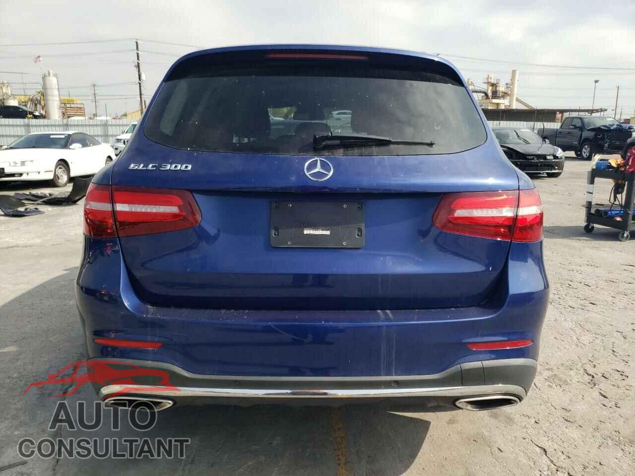 MERCEDES-BENZ GLC-CLASS 2017 - WDC0G4JB8HF121882