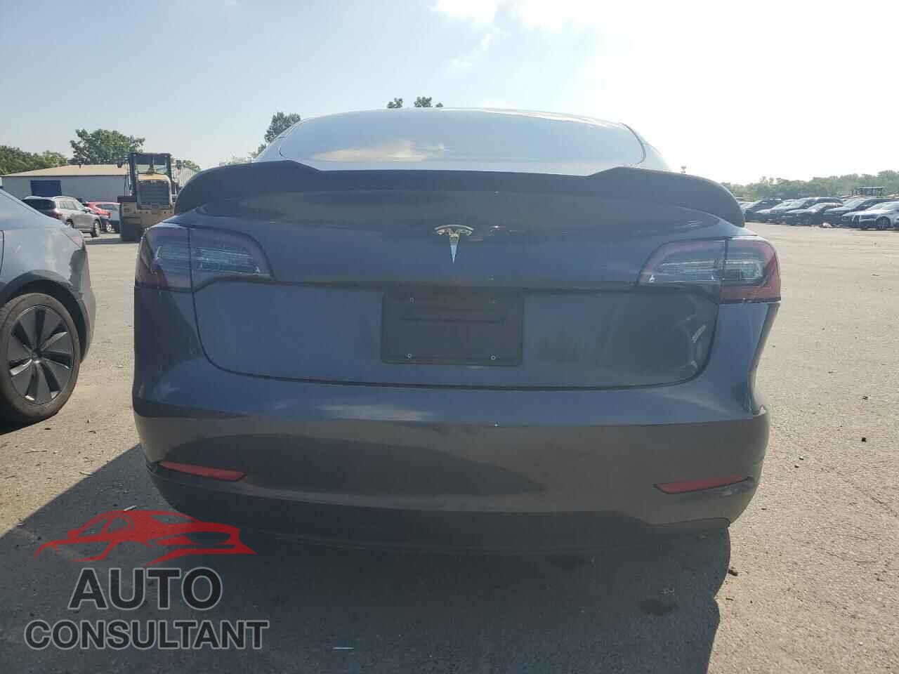 TESLA MODEL 3 2023 - 5YJ3E1EA8PF570751