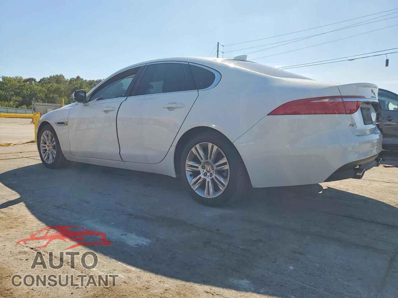 JAGUAR XF 2017 - SAJBD4BV6HCY45184