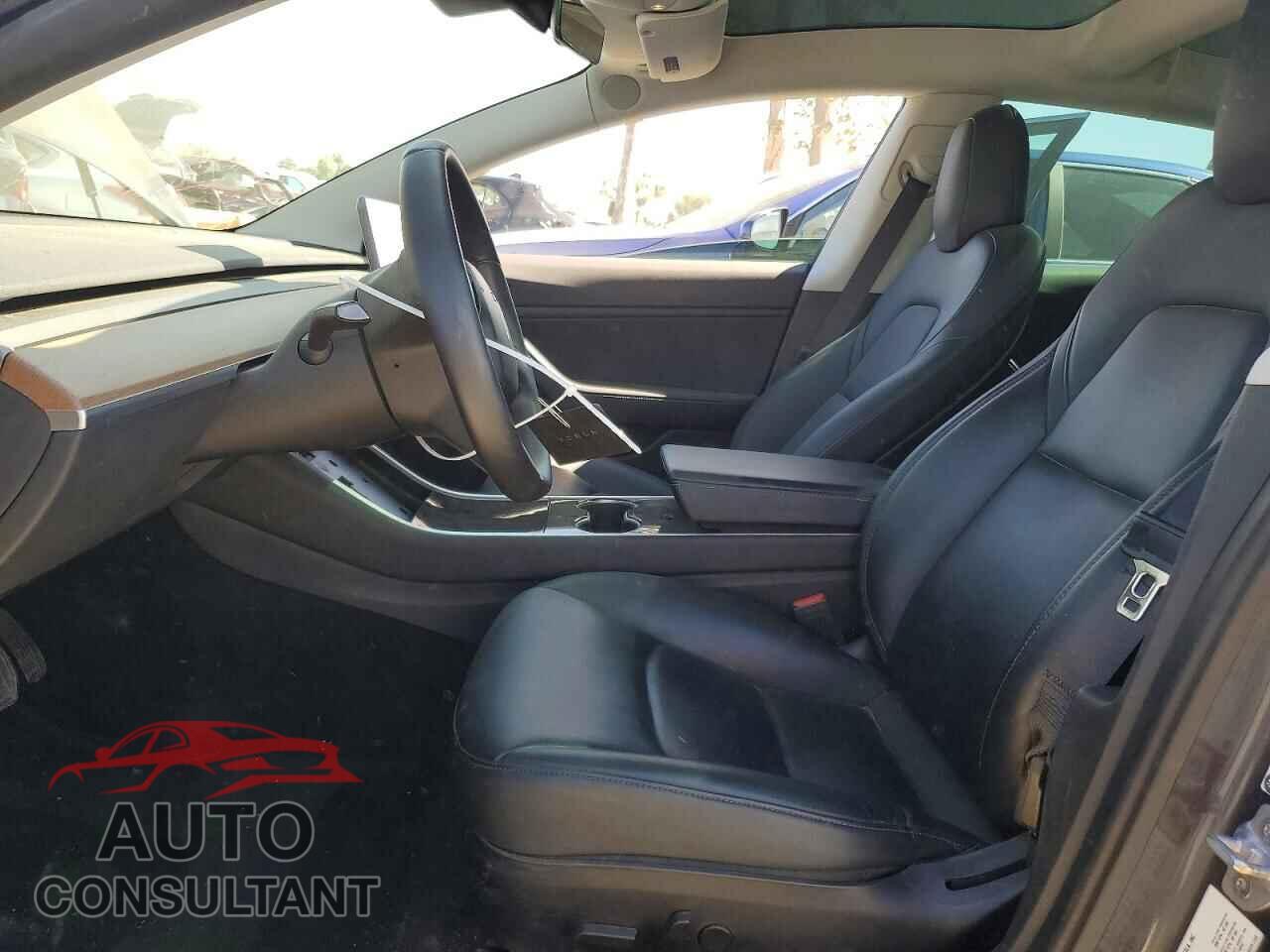 TESLA MODEL 3 2020 - 5YJ3E1EB6LF638015