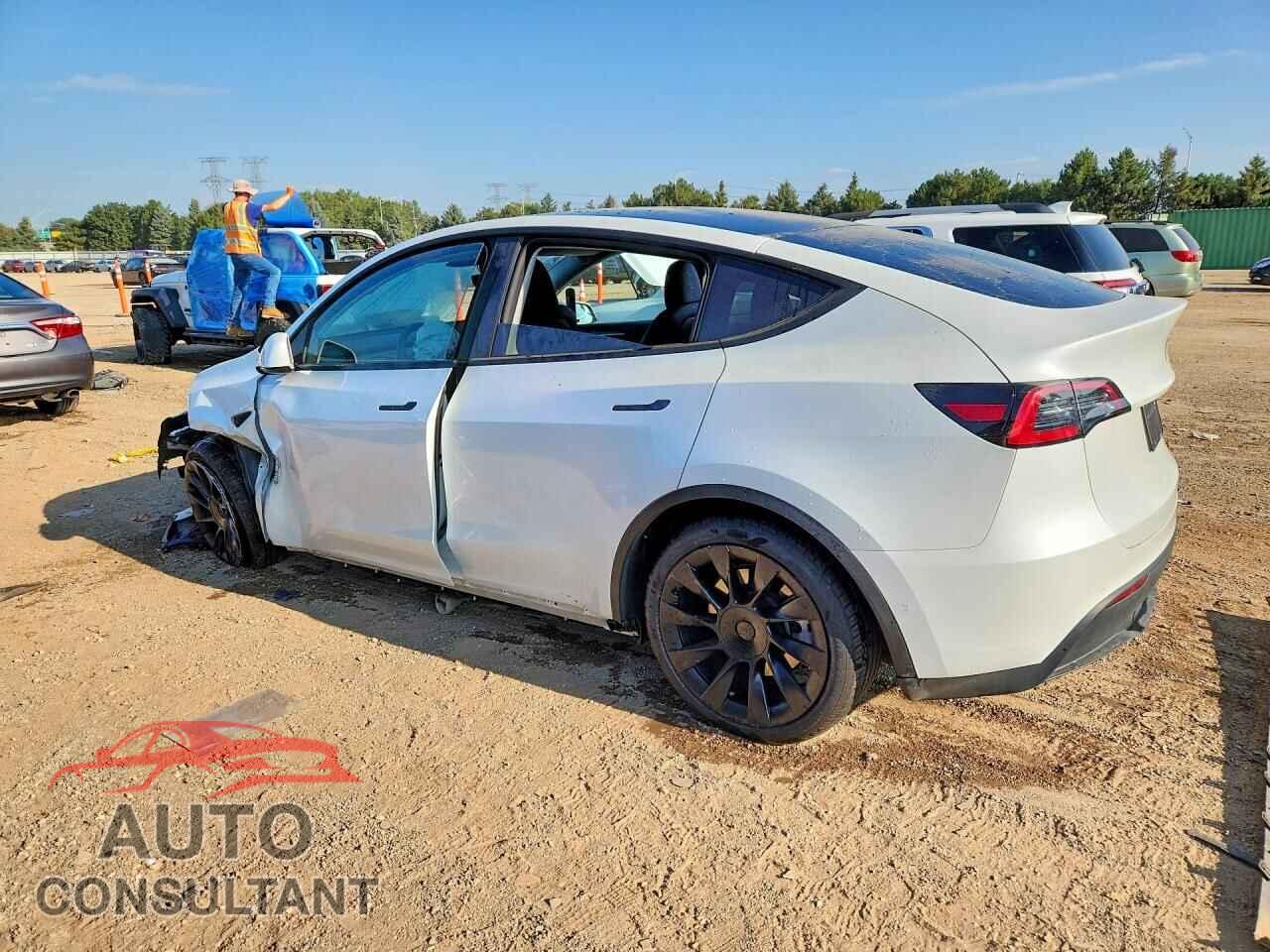 TESLA MODEL Y 2022 - 7SAYGDEE4NA018570