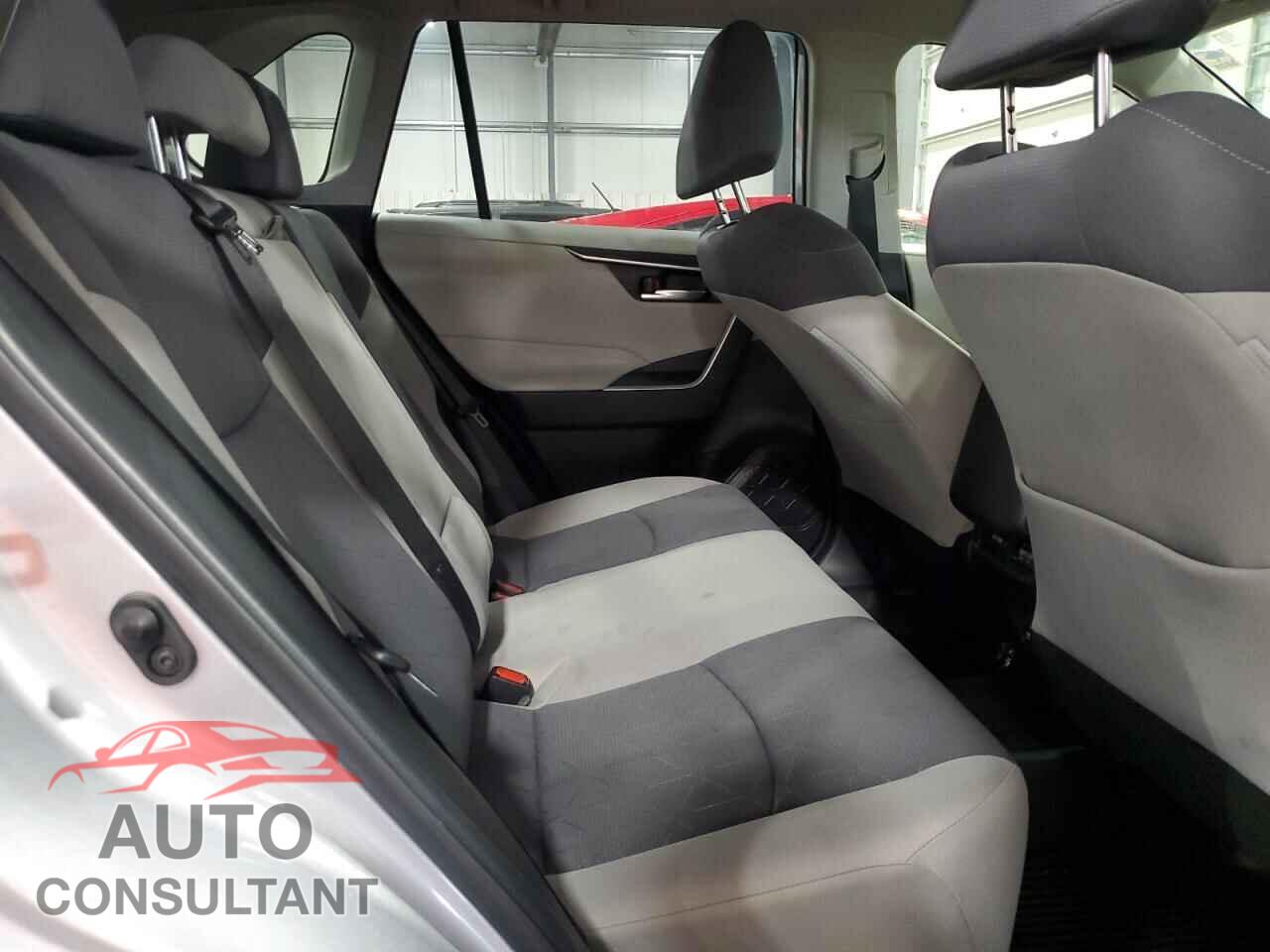 TOYOTA RAV4 2019 - JTMP1RFV4KD507997