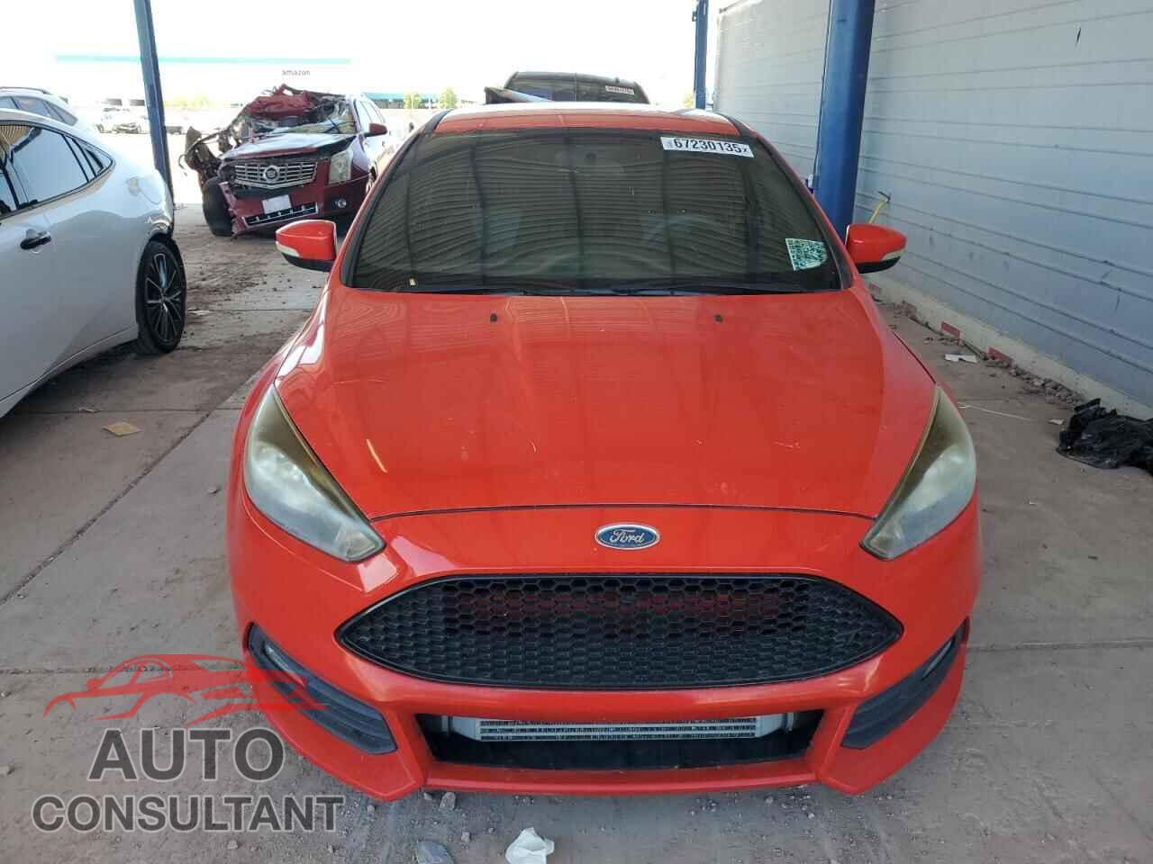 FORD FOCUS 2017 - 1FADP3L9XHL319172