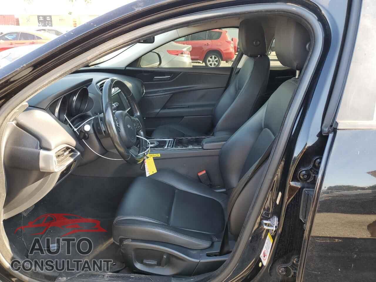 JAGUAR XE 2017 - SAJAD4BG1HA962003