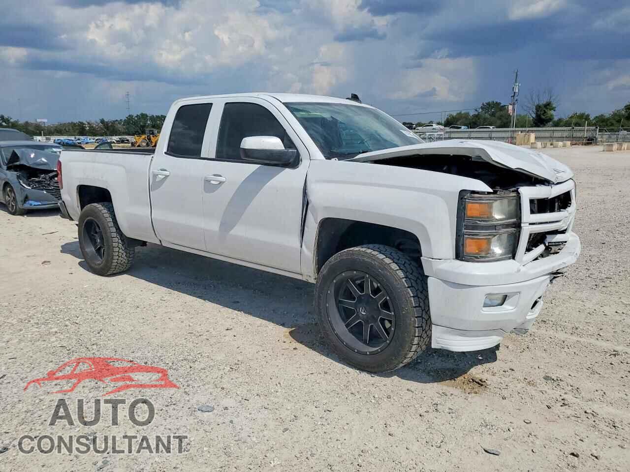 CHEVROLET SILVERADO 2015 - 1GCRCREC2FZ280773