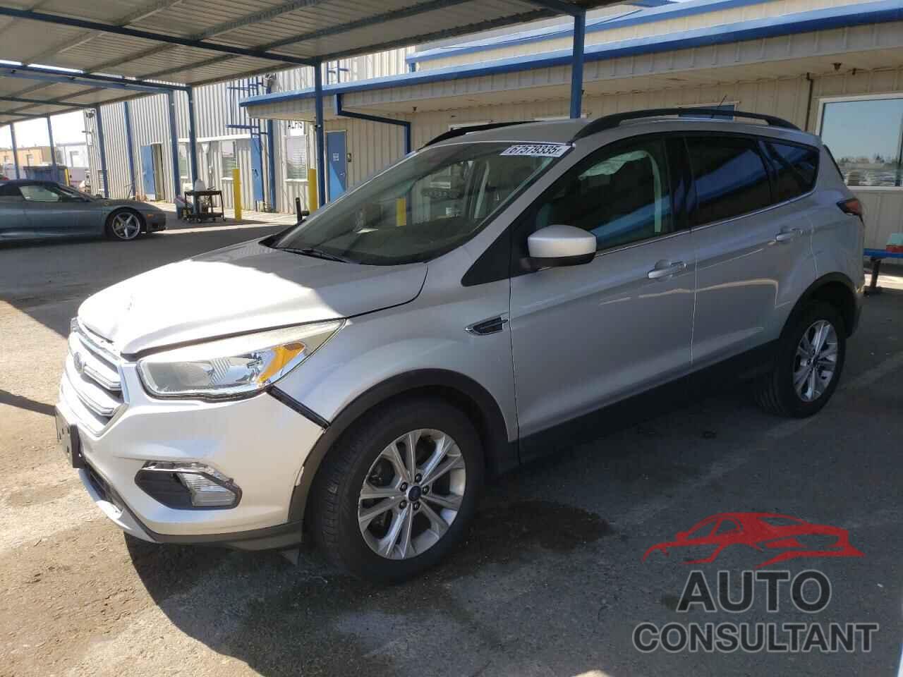 FORD ESCAPE 2018 - 1FMCU0GD7JUA42567