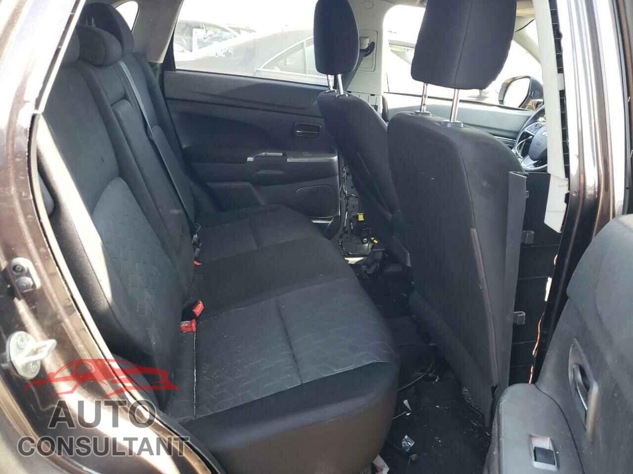 MITSUBISHI OUTLANDER 2020 - JA4AP4AUXLU016870