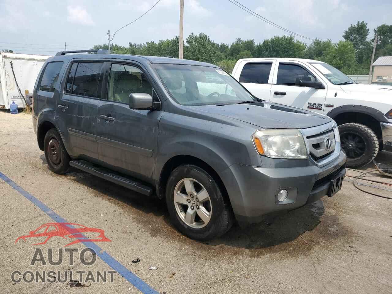 HONDA PILOT 2009 - 5FNYF48449B010576