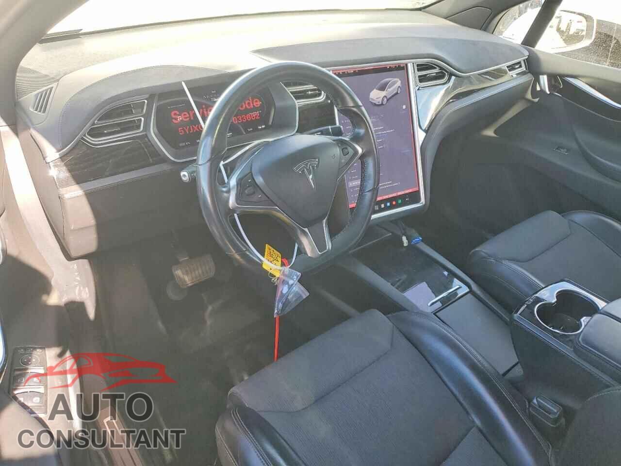 TESLA MODEL X 2016 - 5YJXCBE21GF033662