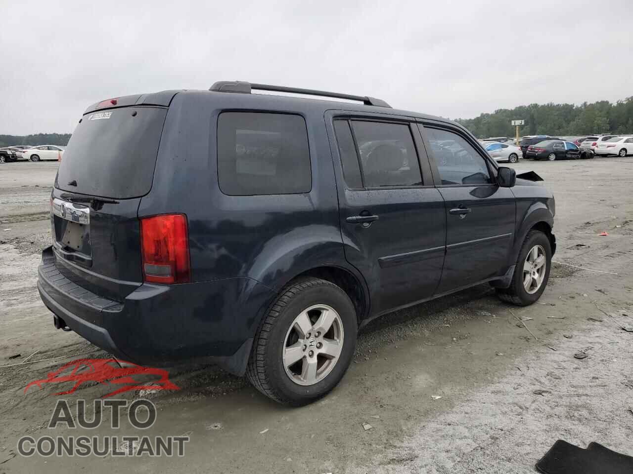 HONDA PILOT 2011 - 5FNYF3H57BB024495
