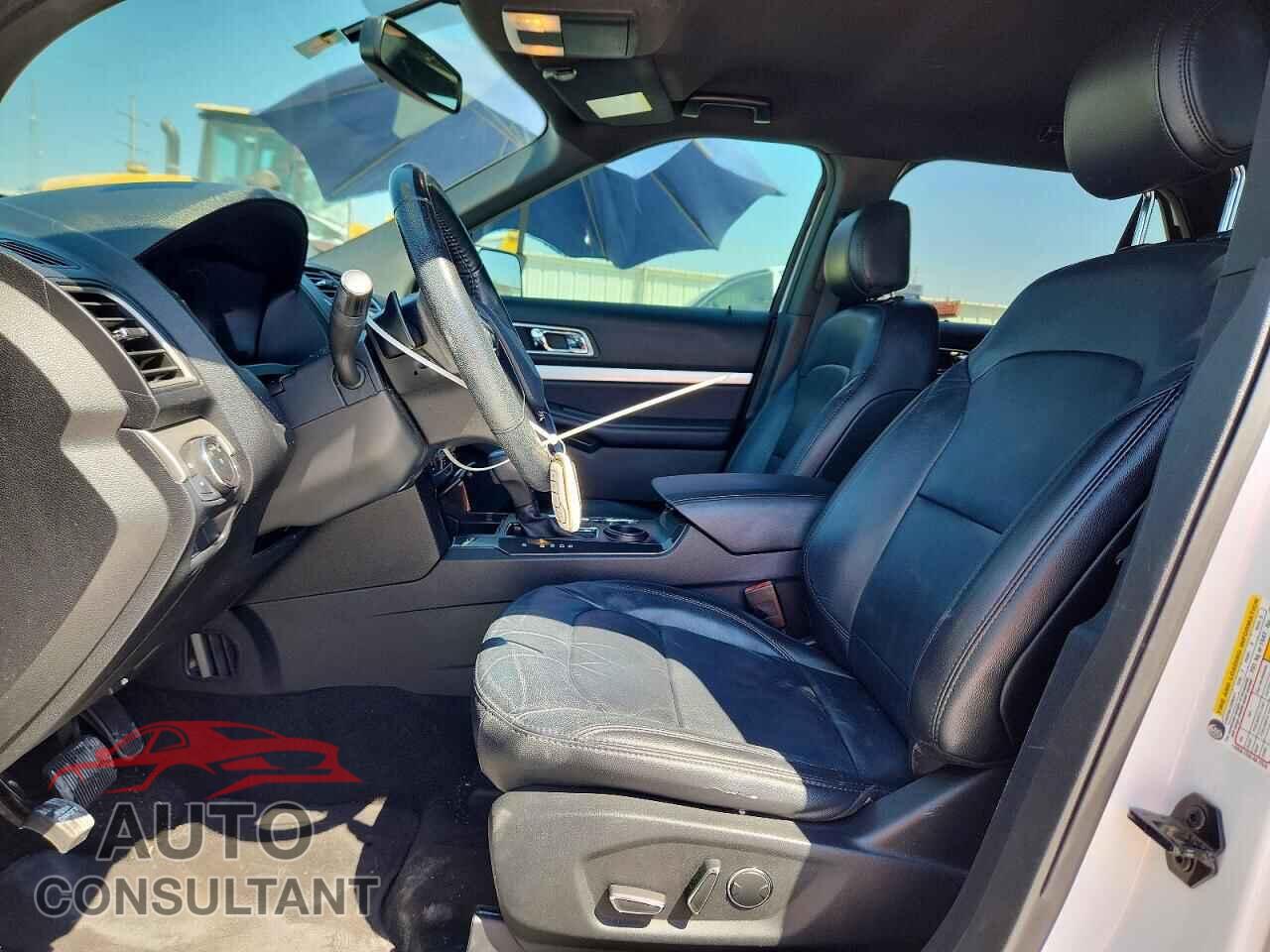 FORD EXPLORER 2017 - 1FM5K7D82HGC46703