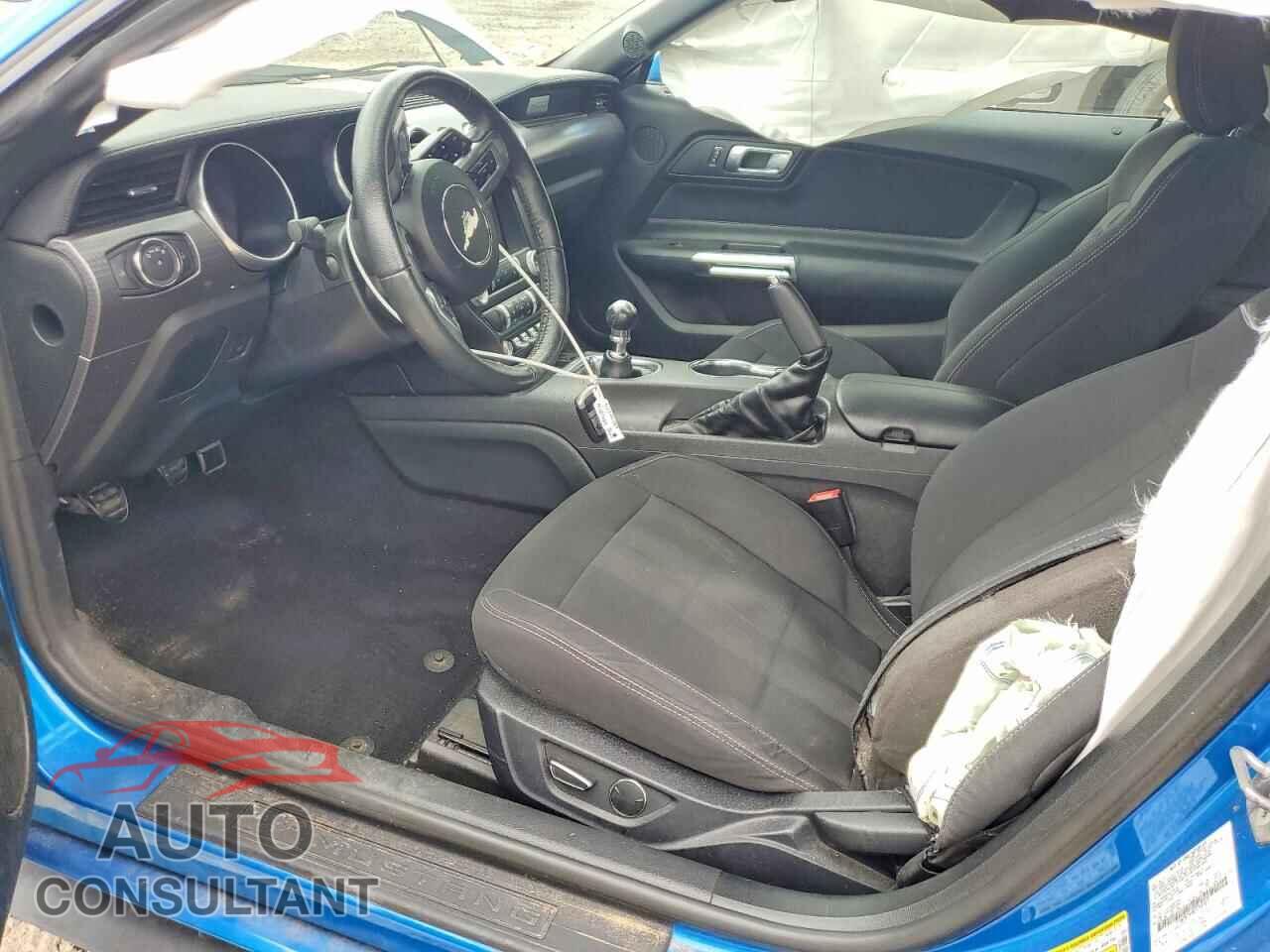 FORD MUSTANG 2019 - 1FA6P8TH4K5194162