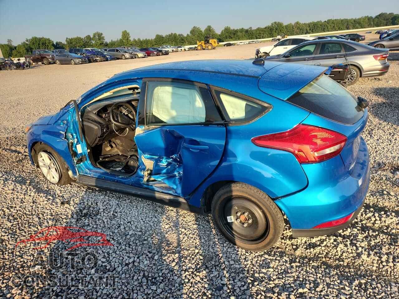 FORD FOCUS 2017 - 1FADP3K20HL212300
