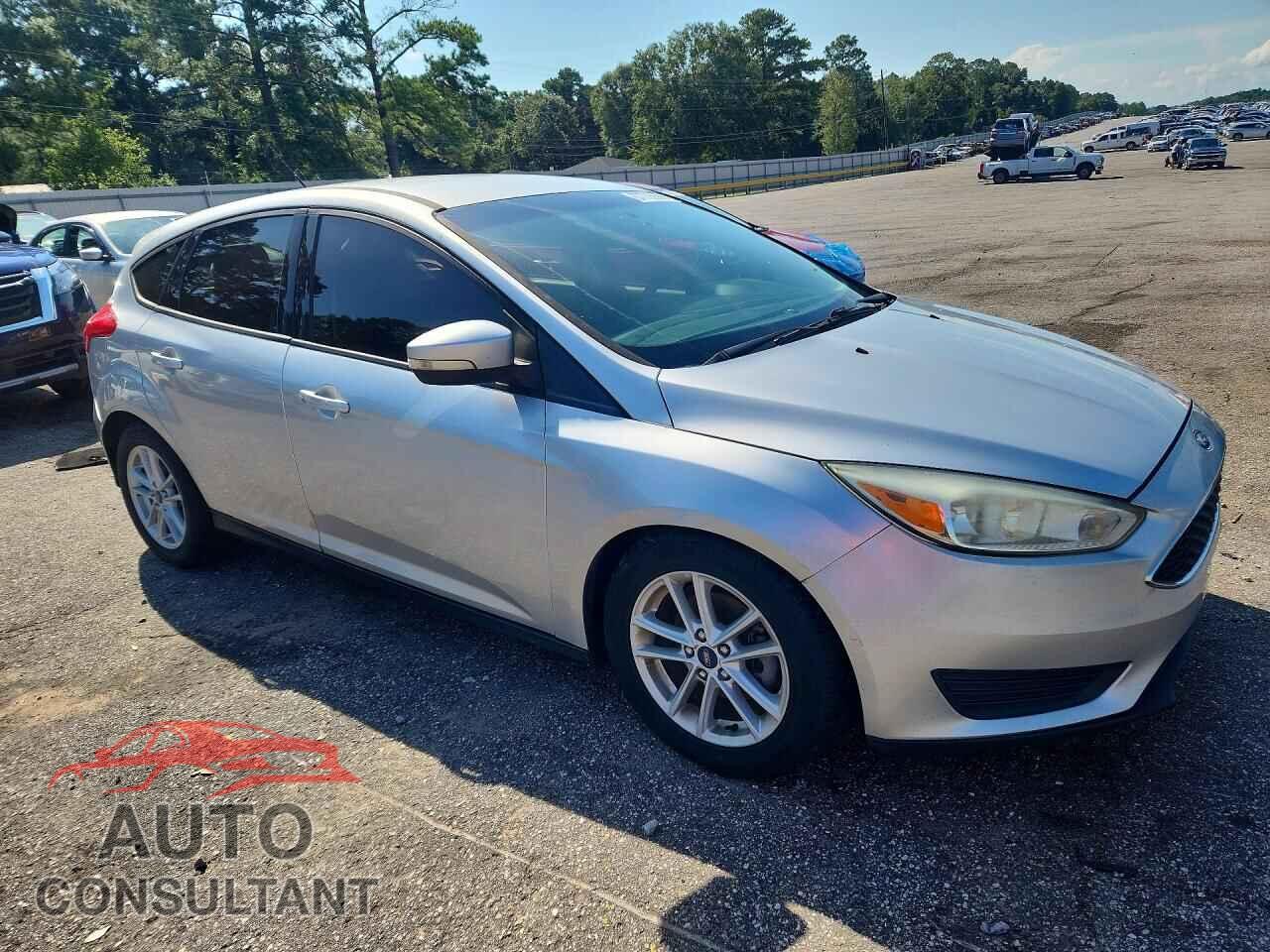 FORD FOCUS 2017 - 1FADP3K24HL249785