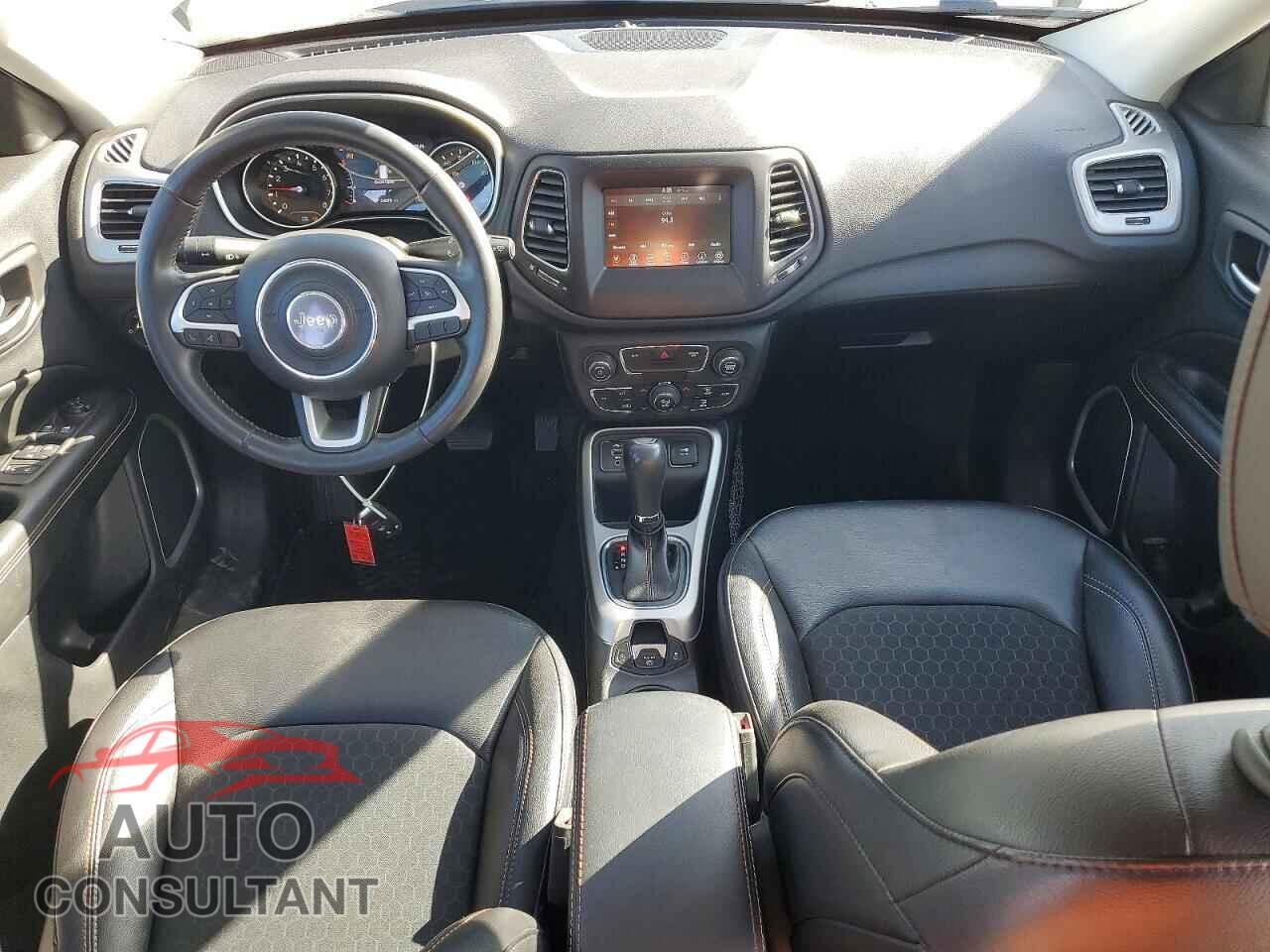 JEEP COMPASS 2019 - 3C4NJCBB3KT755989