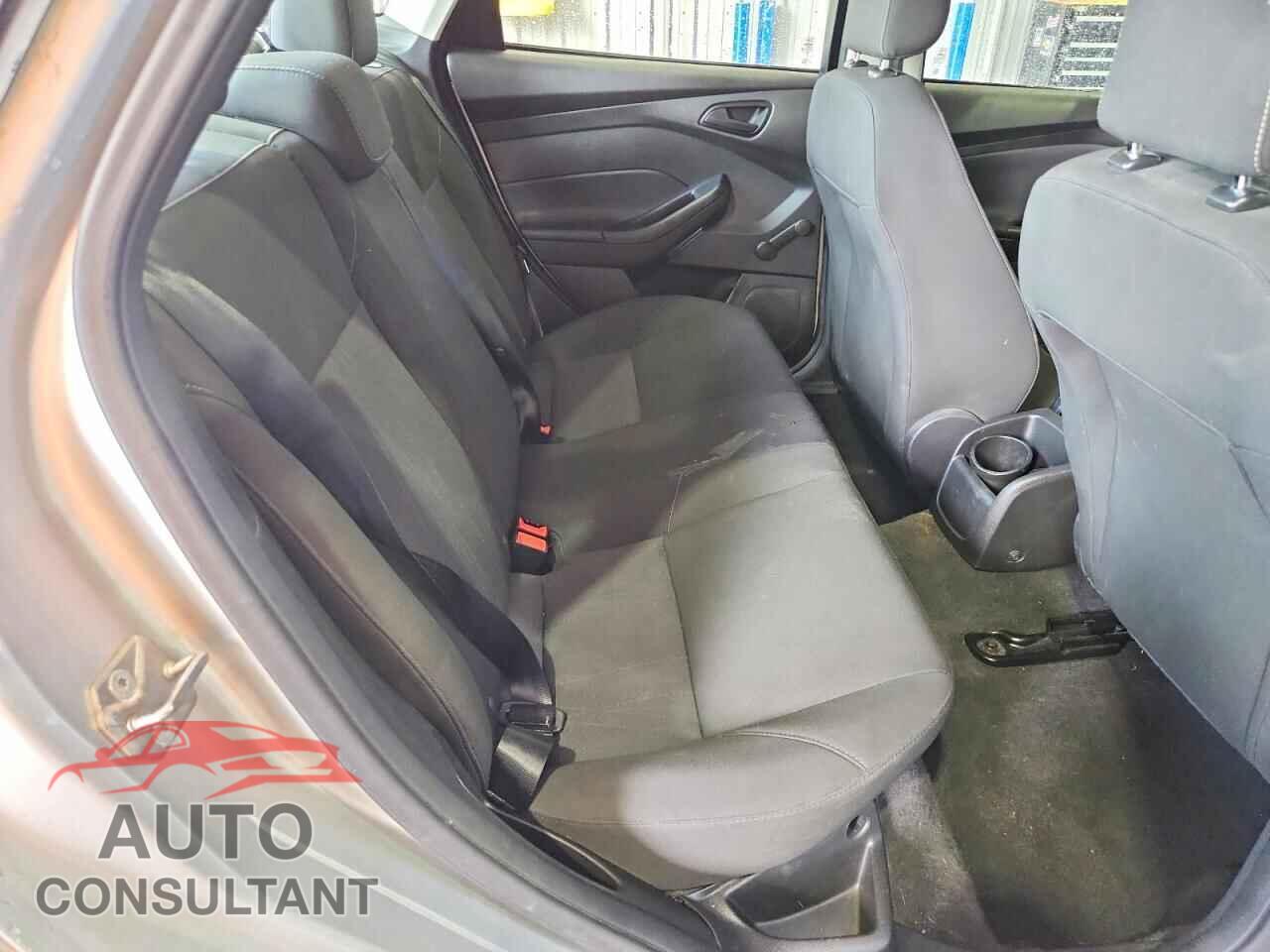 FORD FOCUS 2016 - 1FADP3E27GL210327