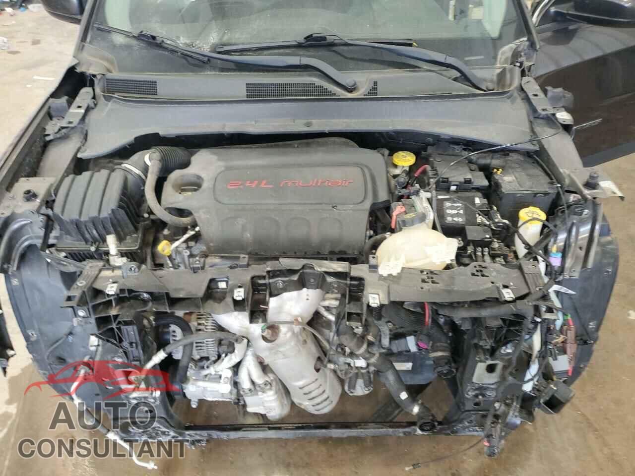 JEEP COMPASS 2018 - 3C4NJCBBXJT123473