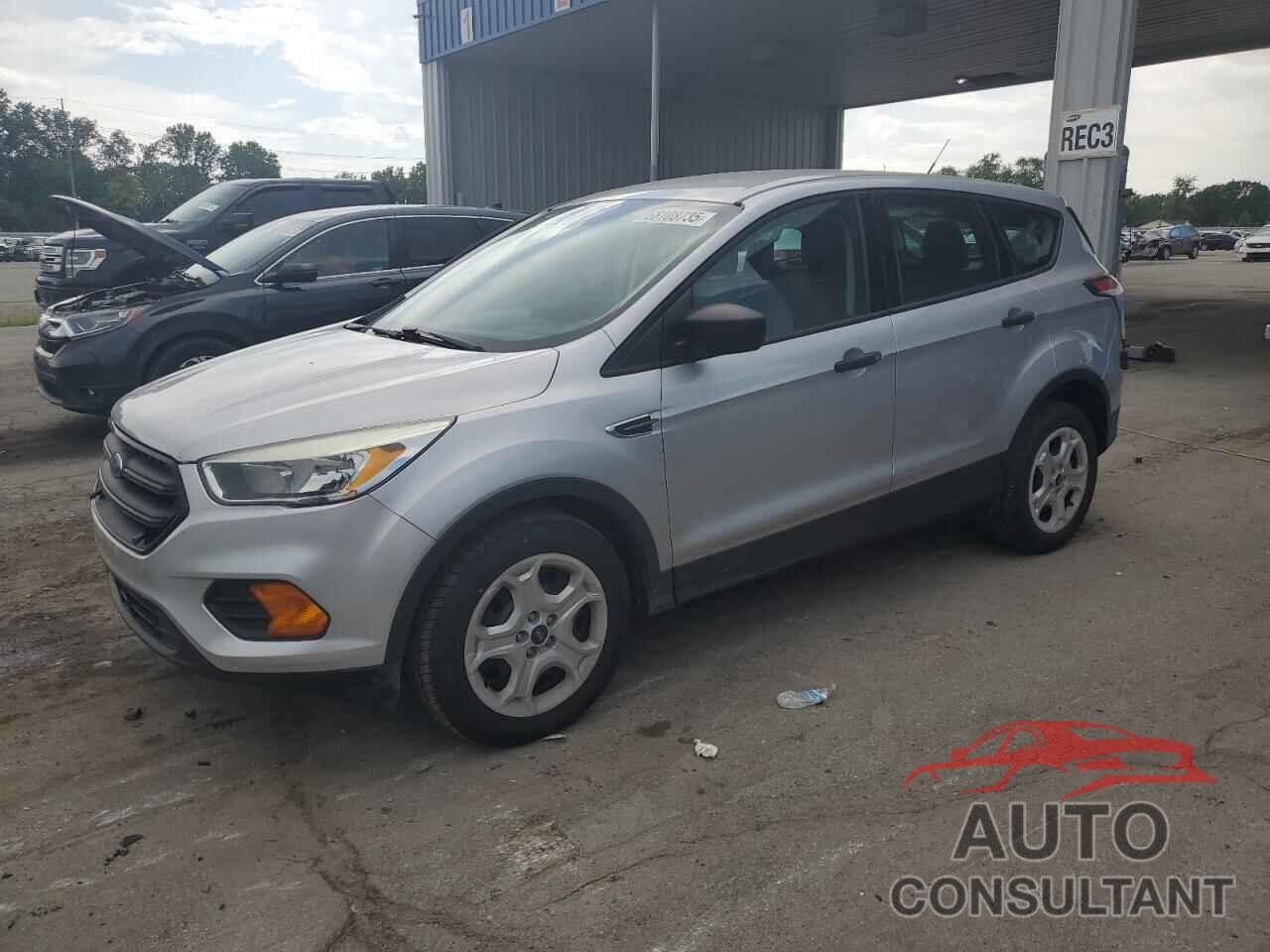 FORD ESCAPE 2017 - 1FMCU0F7XHUA09892