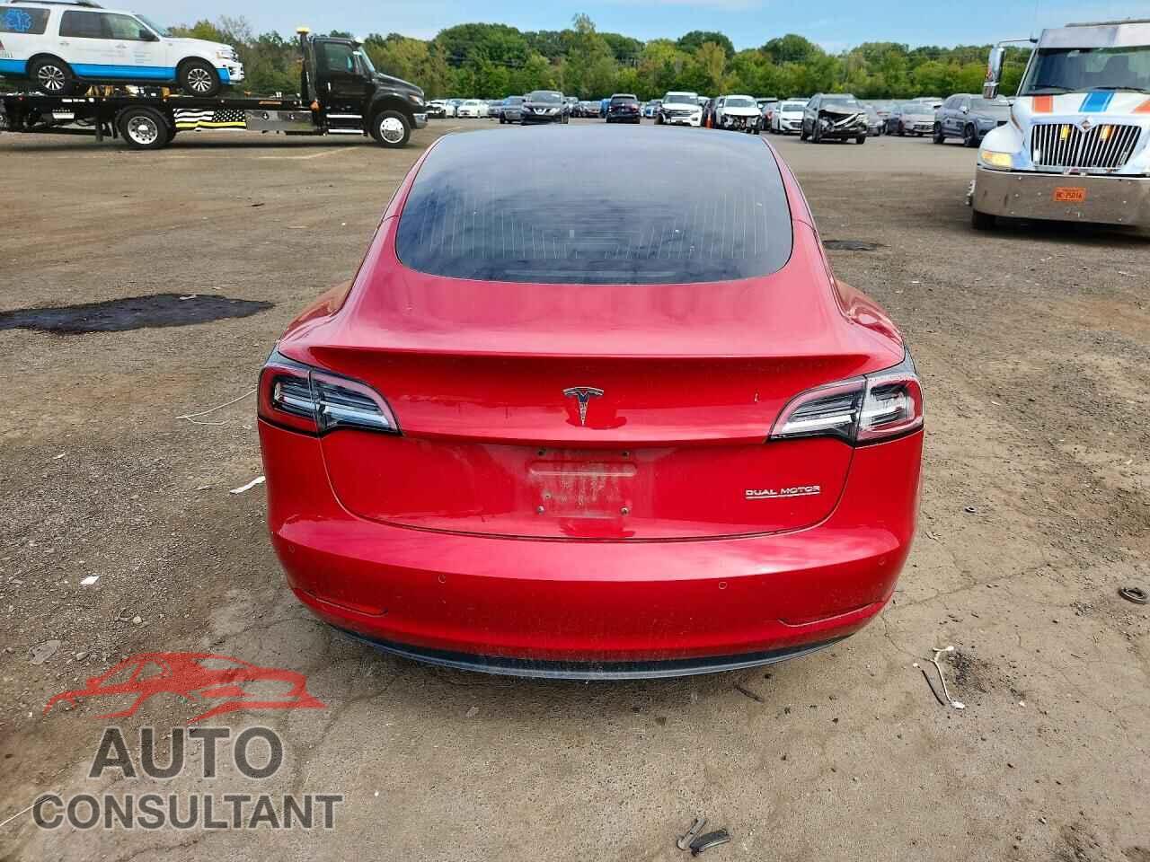 TESLA MODEL 3 2018 - 5YJ3E1EB3JF099561
