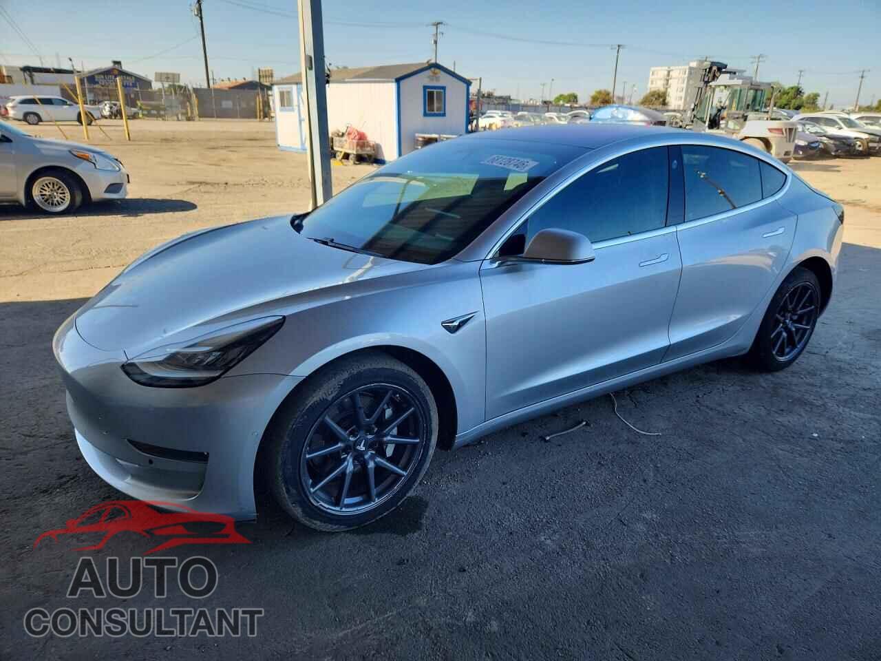 TESLA MODEL 3 2018 - 5YJ3E1EA0JF007037