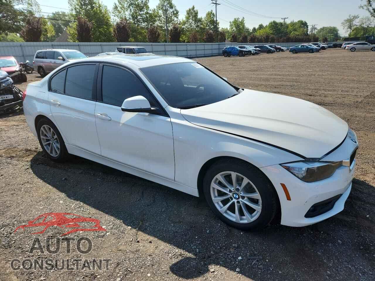 BMW 3 SERIES 2017 - WBA8A3C35HK692616