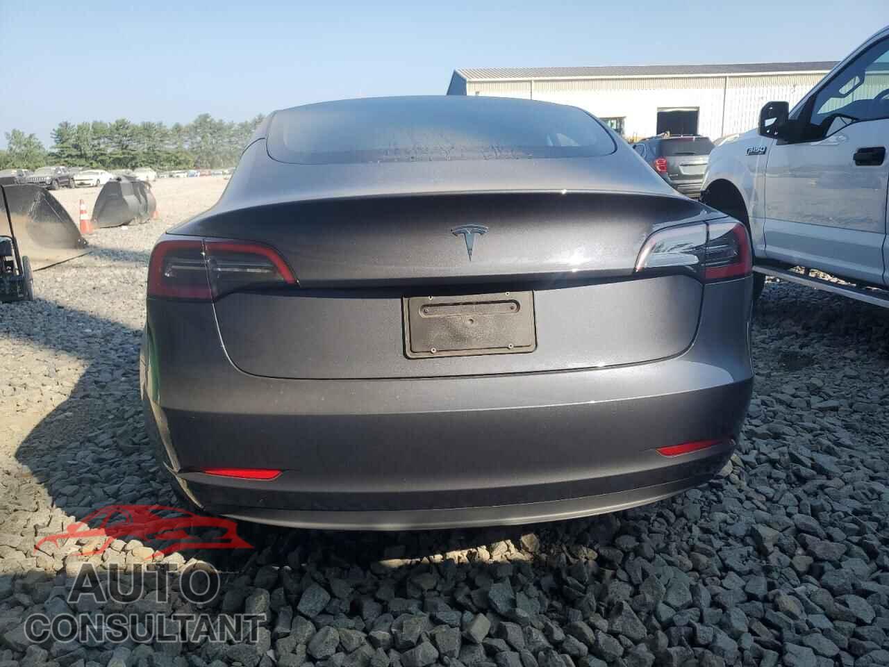 TESLA MODEL 3 2023 - 5YJ3E1EA4PF700217
