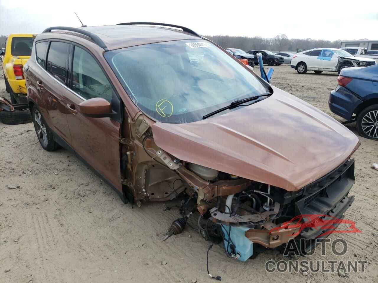 FORD ESCAPE 2017 - 1FMCU0GD7HUA57807