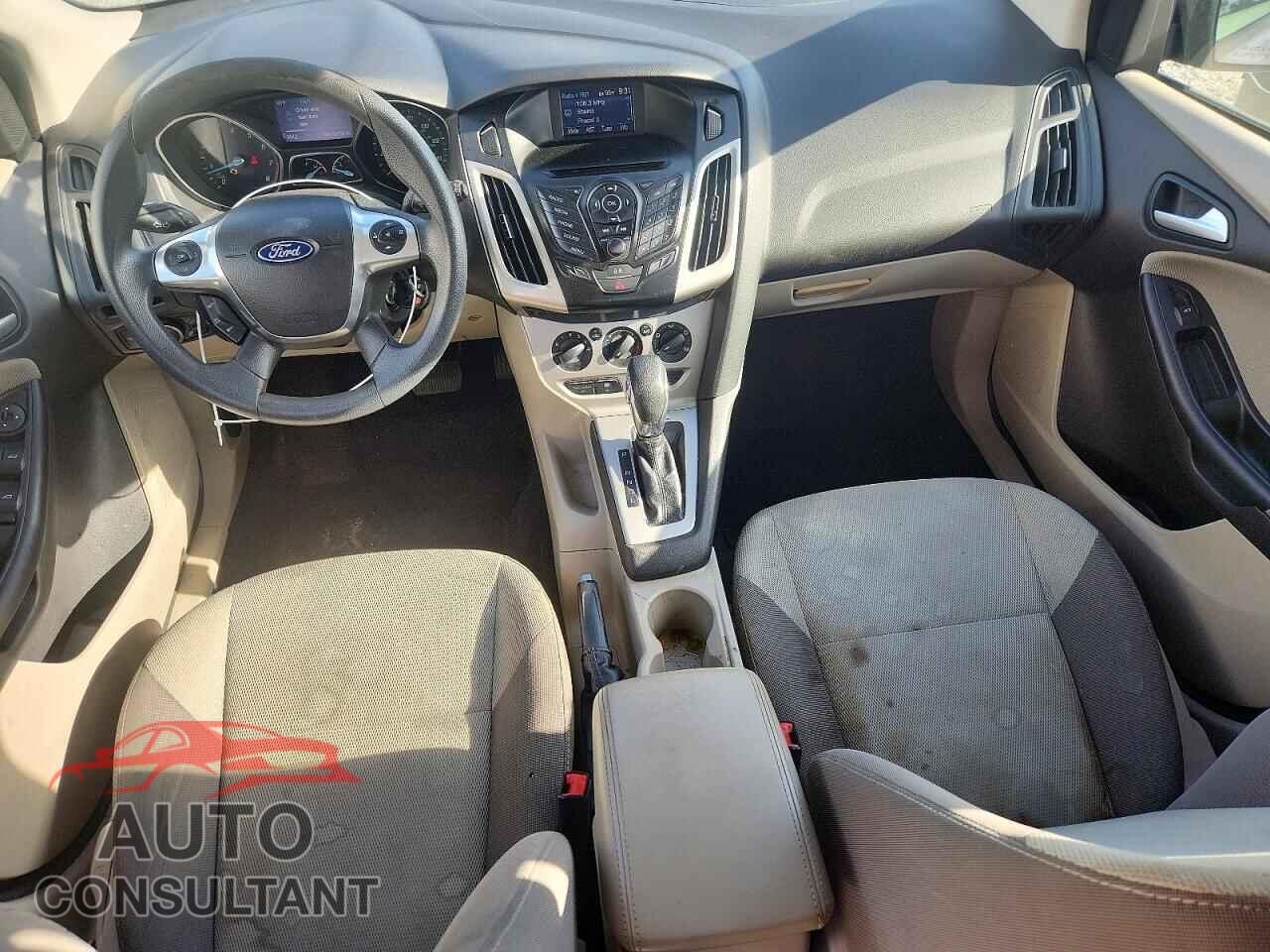 FORD FOCUS 2014 - 1FADP3K2XEL203096