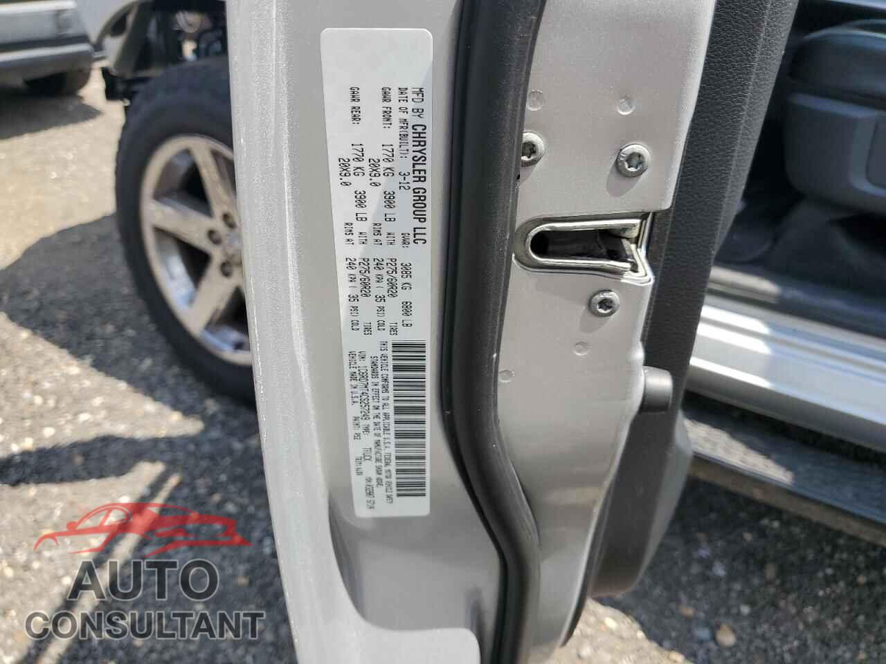 DODGE RAM 1500 2012 - 1C6RD7MT4CS257249