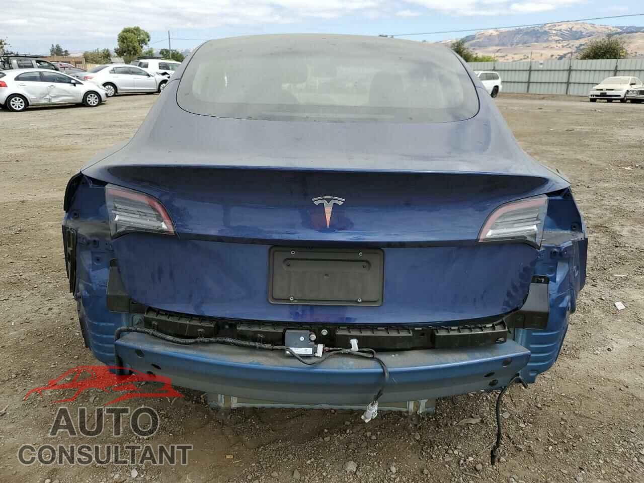 TESLA MODEL 3 2019 - 5YJ3E1EA5KF308937