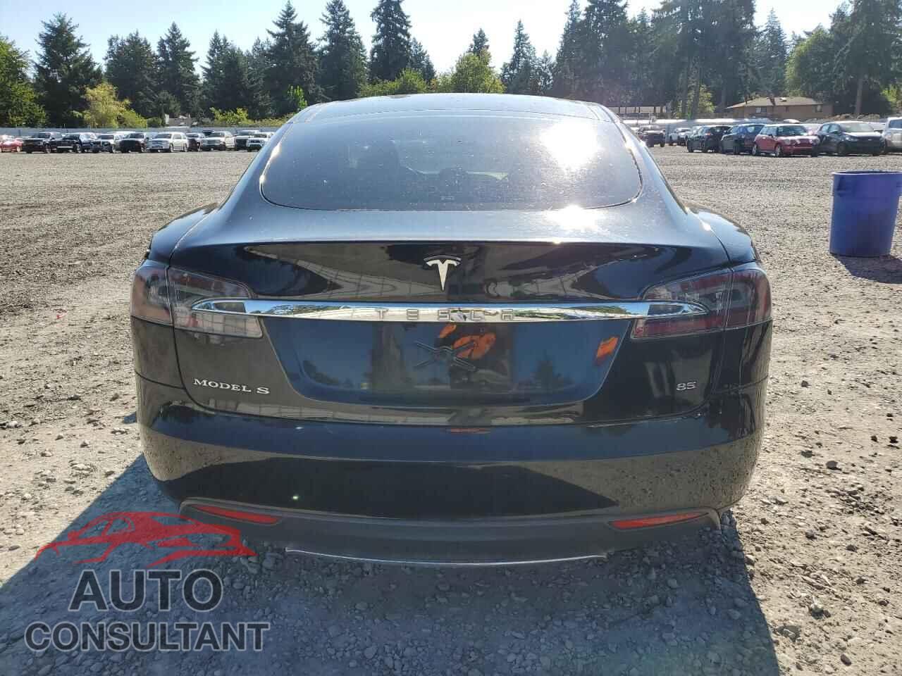 TESLA MODEL S 2013 - 5YJSA1CN1DFP12947